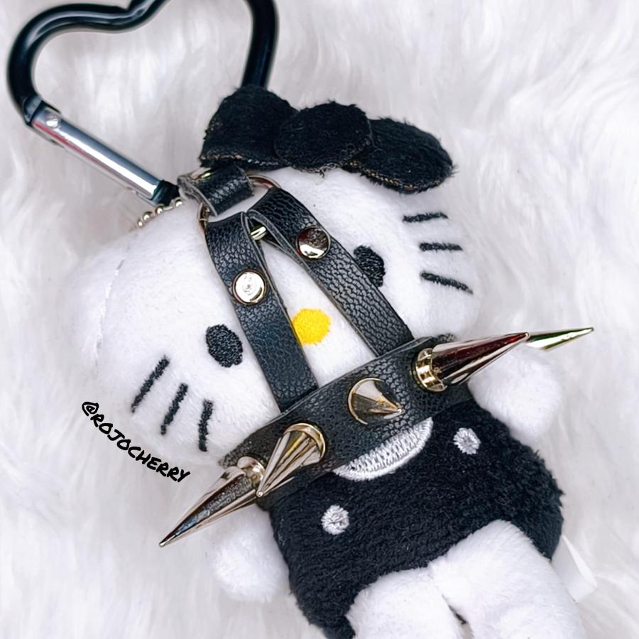 Llavero Kitty Goth